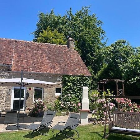 Maison d'hôtes Gite Des Roses à Le Grais Extérieur photo